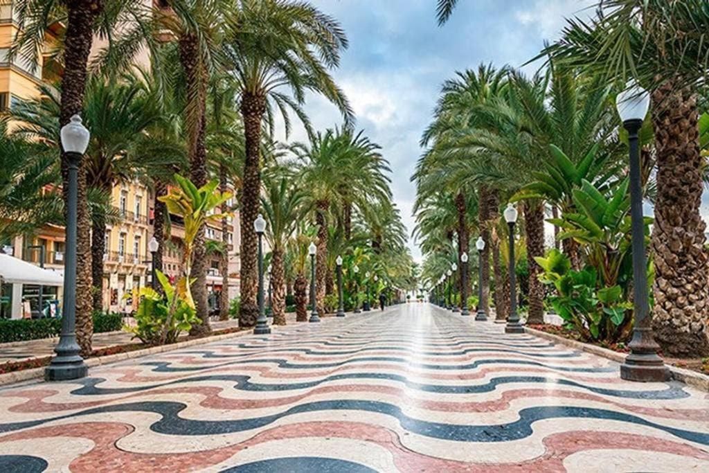 Apartamento De Diseno Centrico A 5 Min De Playa Аликанте Екстериор снимка