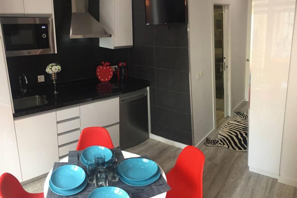 Apartamento De Diseno Centrico A 5 Min De Playa Аликанте Екстериор снимка
